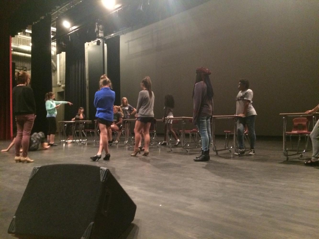 Thoroughly Modern Millie cast getting dance directions