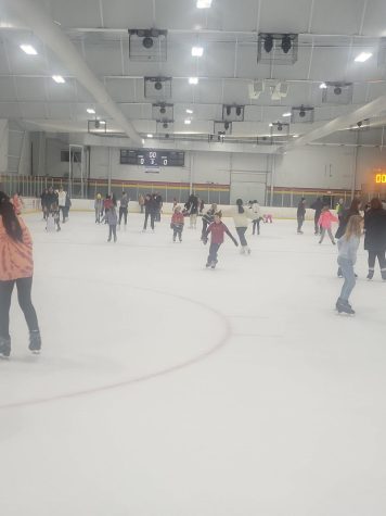 During the public skating times at Indy Fuel Tank, there were also several events happening, including private lessons for ice dancers, individual practice for those in a children’s hockey team, and those in the public enjoying the ice.