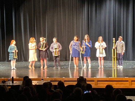 The winners were given their trophies by the stars of “Legally Blonde.”
