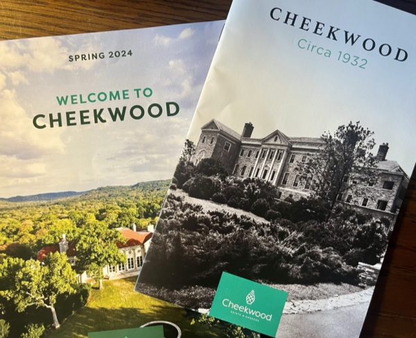 The Cheekwood Museum is a house that has been turned into a museum. The original owner, Leslie Cheek, was the creator of Maxwell House Coffee. He and his wife, Mabel Wood, became very wealthy. As their final wish, they wanted their house to become a museum for people to see. 
