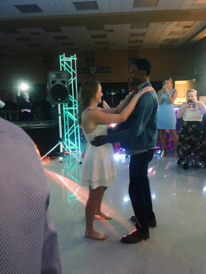 Hoco King & Queen Slow Dance