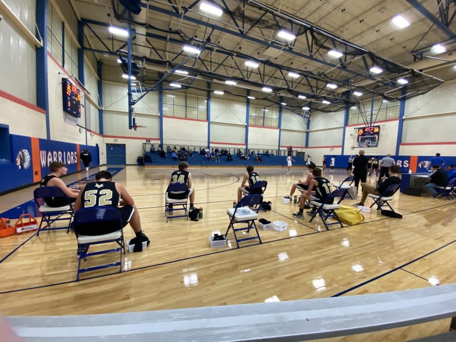 Team on the bench
