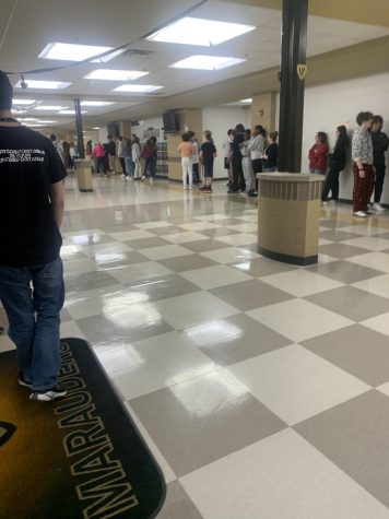 Picture of students lining the hallways to watch the lip dub. 